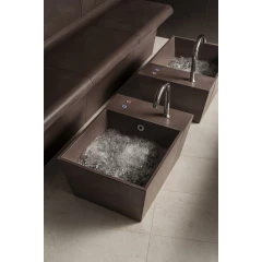 Ванна для ног квадратная с приставкой для смесителя